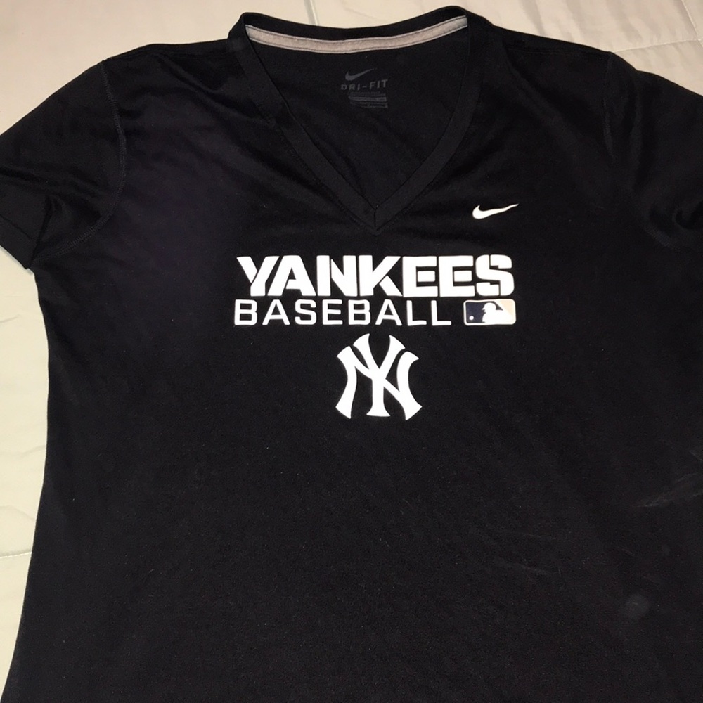 Nike Yankees top